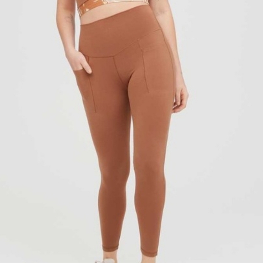 Aerie High-Rise Active Leggings in Warm Brown